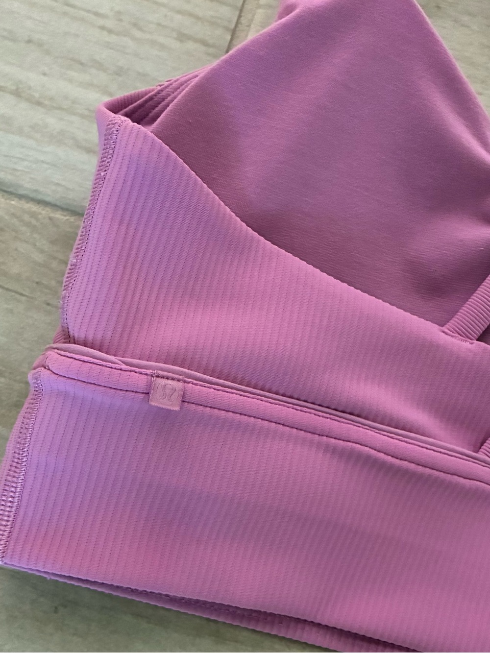 NWOT!! Lululemon Energy Longline Ribbed Bra - Picture 8 of 9